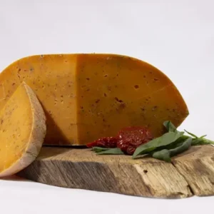 Dojrzewający ser z suszonymi pomidorami i bazylią, 280 g