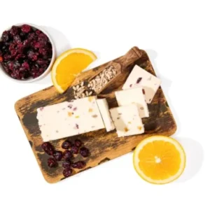 Ser deserowy z żurawiną, pomarańczą i słonecznikiem, 200 g